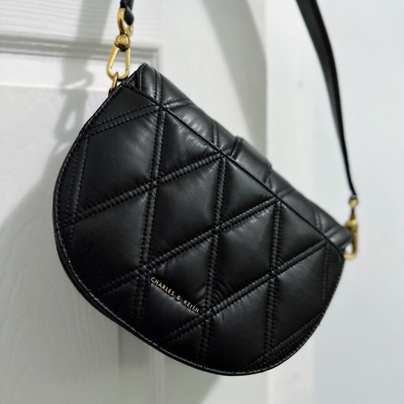 CHARLES & KEITH - Gabine Saddle Bag (Quilted) - Picture 2 of 4